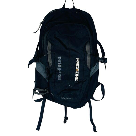 Patagonia Refugio 28L Backpack Black PROCORE Logo Urban Outdoor Solid Built - Picture 1 of 7